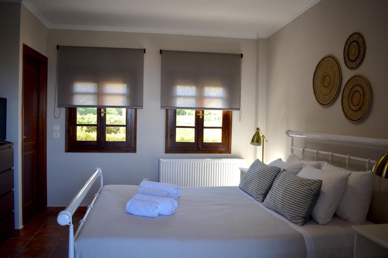 Ampelos Hillside Villa Akráta Buitenkant foto
